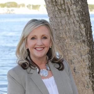 Meet your Posher, Debra